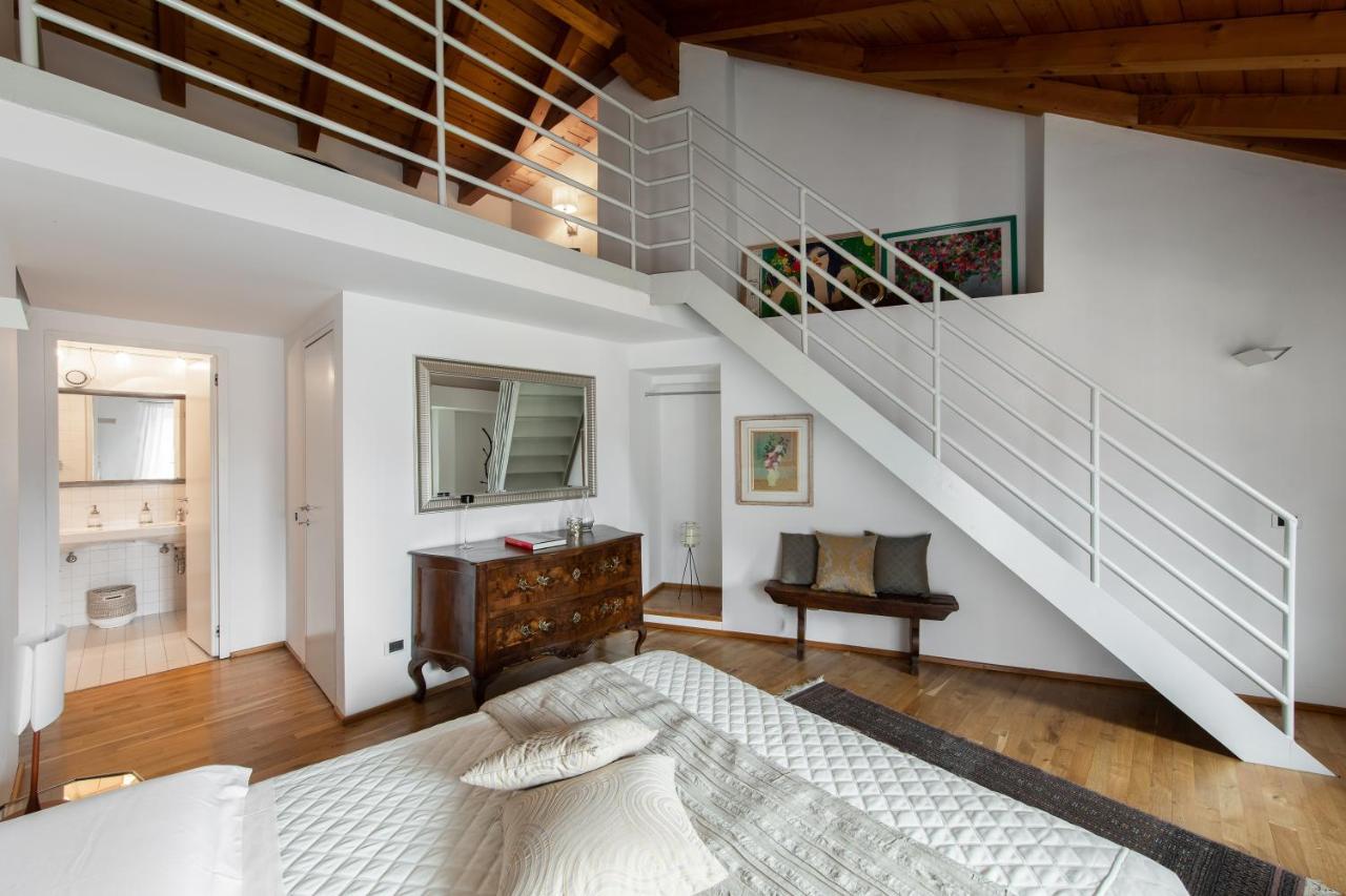 A Casa Nuccia Mansarda By Holiday Solutions 科莫 外观 照片