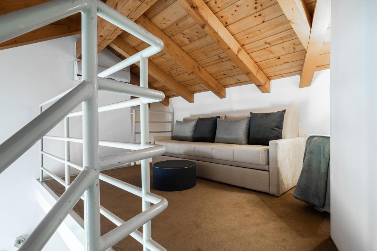 A Casa Nuccia Mansarda By Holiday Solutions 科莫 外观 照片